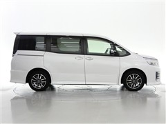 ヴォクシー ZSキラメキ