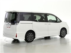 ヴォクシー ZSキラメキ