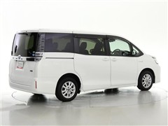 ヴォクシー HEV V