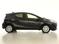 アクア S スタイルブラック