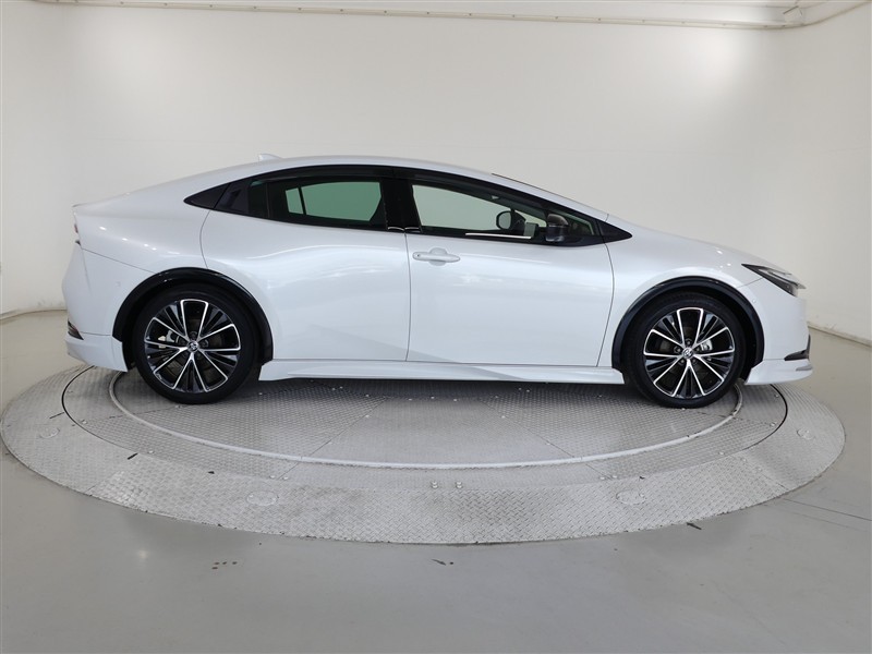 自動車洋さま価格 ボウル2 プリウス Z（333027134183）の中古車 | トヨタ認定中古車 | トヨタ