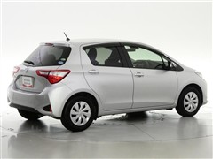 ヴィッツ Fセーフティエディション2