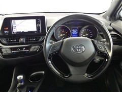 C-HR S-T LEDパッケージ