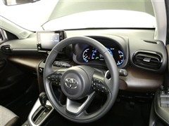 ヤリスクロス HEV Z