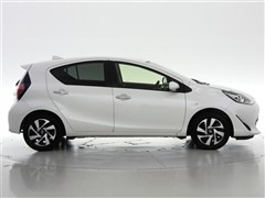 アクア S スタイルブラック