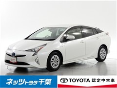 プリウス Sセーフティプラス