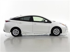 プリウス Sセーフティプラス