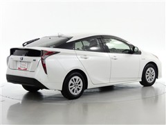 プリウス Sセーフティプラス