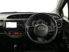 ヴィッツ HEV Fセーフティエディ