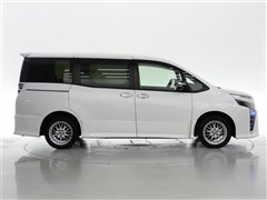 ヴォクシーHEV ZSキラメキ2