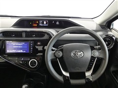 アクア S スタイルブラック