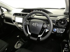 アクア S スタイルブラック