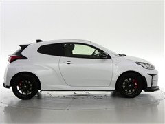 GRヤリス RZファーストエディション