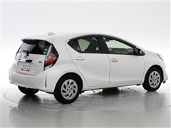 アクア S スタイルブラック