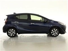 アクア S スタイルブラック