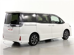 ヴォクシー ZSキラメキ3