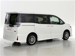 ヴォクシー HEV ZSキラメキ3