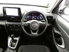 ヤリスクロス HEV G