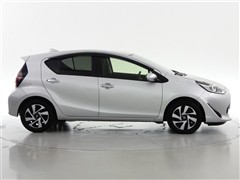 アクア S スタイルブラック