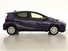 アクア S スタイルブラック