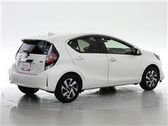 アクア Sスタイルブラック