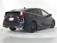 プリウスSツーリングセレブラック