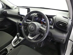 ヤリスクロス G