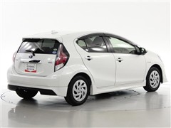 アクア S スタイルブラック