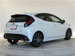 アクア GR スポーツ