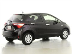 ヴィッツ HEV FセーフティーED2