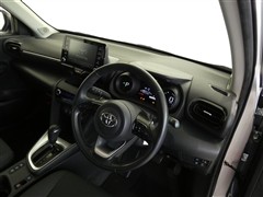 ヤリスクロス HEV G