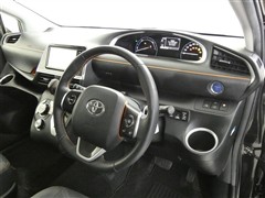 シエンタ HEV Gクエロ