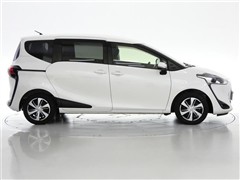 シエンタ HEV G クエロ