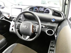 シエンタ HEV G クエロ