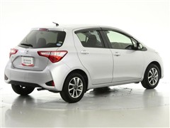 ヴィッツ Fセーフティエディション3