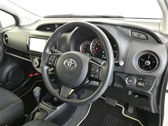 ヴィッツ F LEDエディション