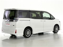 ヴォクシー HEV ZSキラメキ