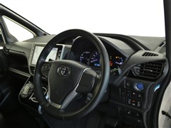 ヴォクシーHEV ZSキラメキ