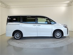 ヴォクシーHEV ZSキラメキ