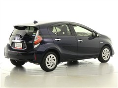 アクア S スタイルブラック