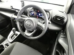 ヤリスクロス G