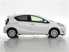 アクア S スタイルブラック