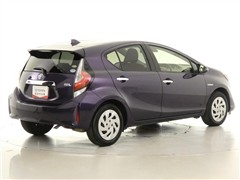 アクア S スタイルブラック