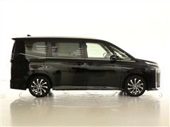 ヴォクシー HEV S-Z