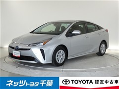 トヨタ　プリウス S