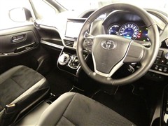 ヴォクシー HEV ZSキラメキ3