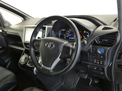 ヴォクシーHEV ZSキラメキ2