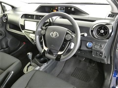 アクア S スタイルブラック