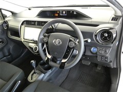 アクア S スタイルブラック