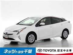 プリウス Sセーフティプラス